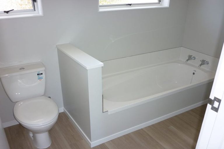 Photo of property in 2/6 Dryden Street, Stoke, Nelson, 7011