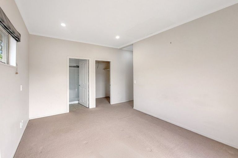 Photo of property in 107 Kentwood Drive, Woodridge, Wellington, 6037