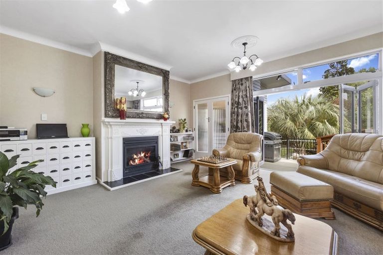 Photo of property in 2 Churchill Street, Putaruru, 3411