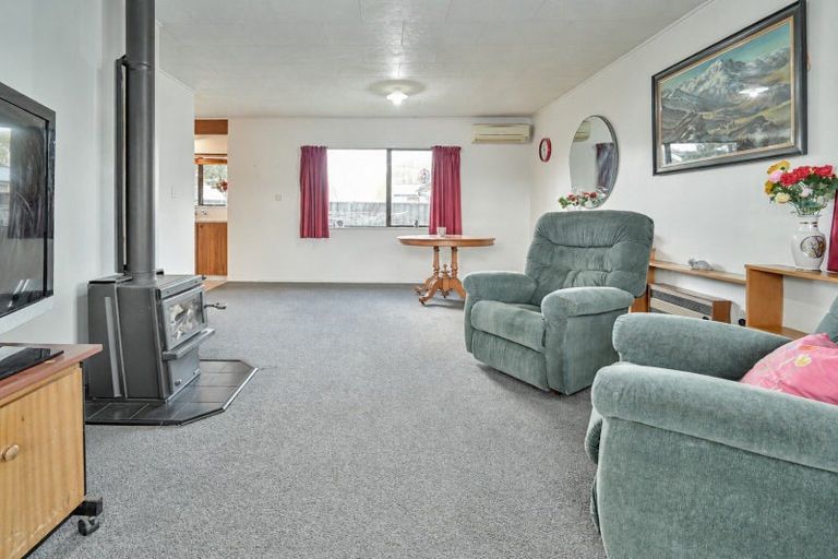 Photo of property in 2/806 Saint Aubyn Street East, Parkvale, Hastings, 4122