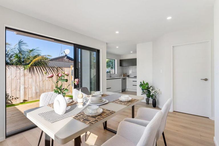 Photo of property in 16b Meadway, Sunnyhills, Auckland, 2010