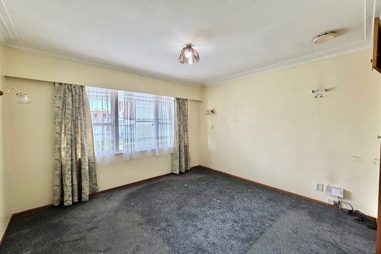 Photo of property in 2/34 Wallace Road, Papatoetoe, Auckland, 2025