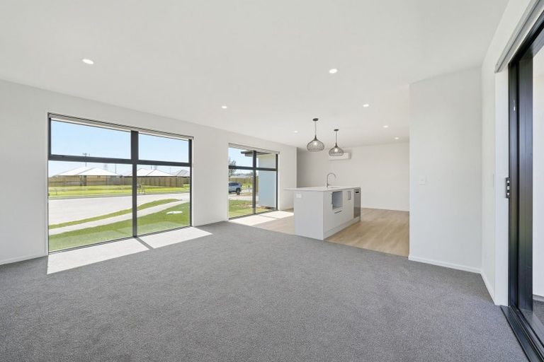 Photo of property in 7 Archibald Place, Halswell, 8025