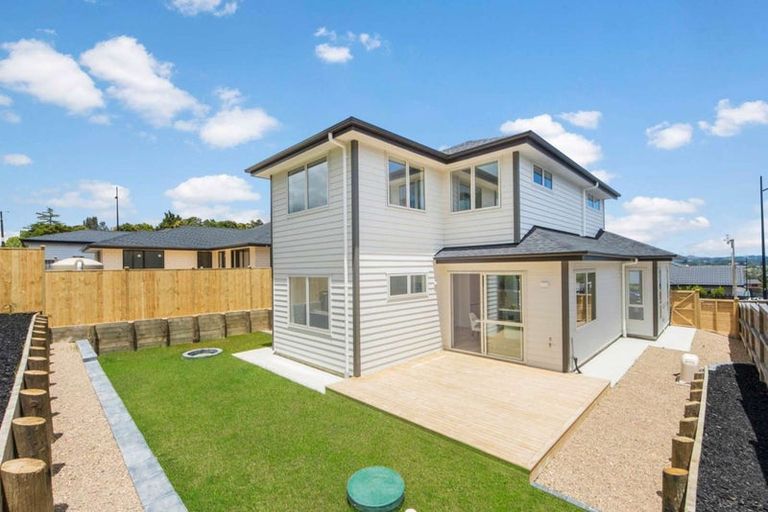 Photo of property in 25 Reserva Crescent, Kumeu, 0810