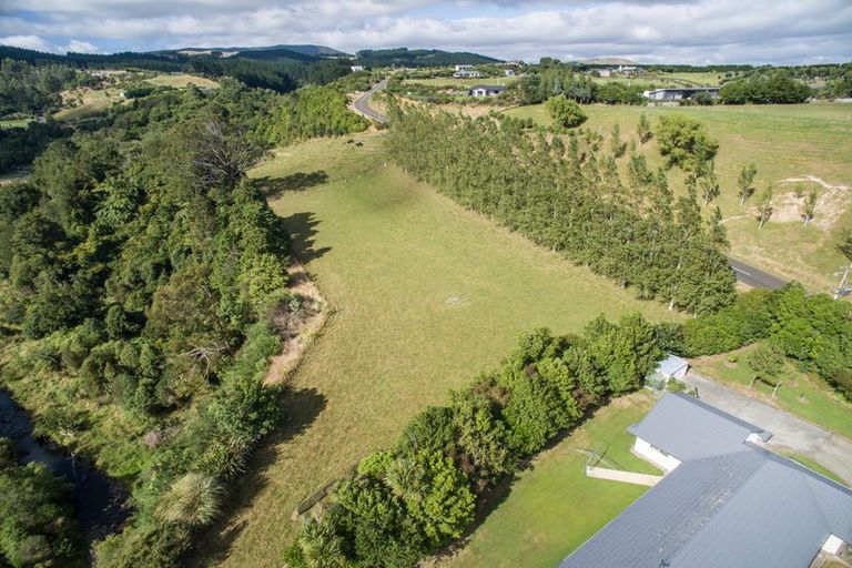 Photo of property in 29 Ngahere Park Road, Turitea, Palmerston North, 4472