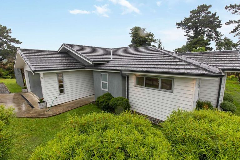 Photo of property in 28 Sunstone Crescent, Brown Owl, Upper Hutt, 5018