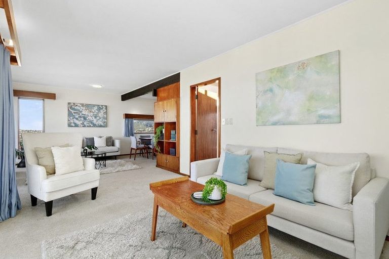 Photo of property in 5 Mataroa Avenue, Northland, Wellington, 6012