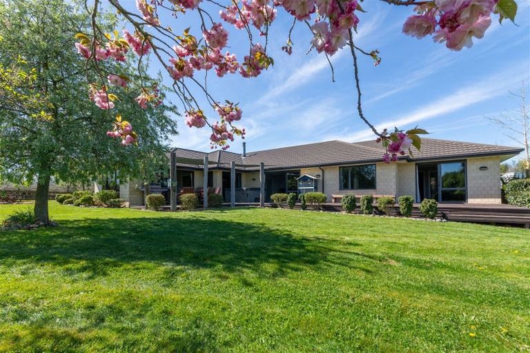 Photo of property in 797 Loburn Whiterock Road, Loburn, Rangiora, 7472