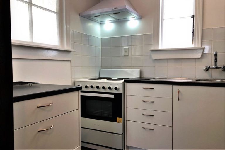 Photo of property in 1 Mckenzie Terrace, Te Aro, Wellington, 6011