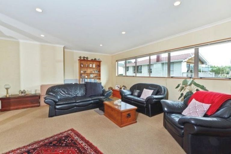 Photo of property in 319a Albany Highway, Rosedale, Auckland, 0632