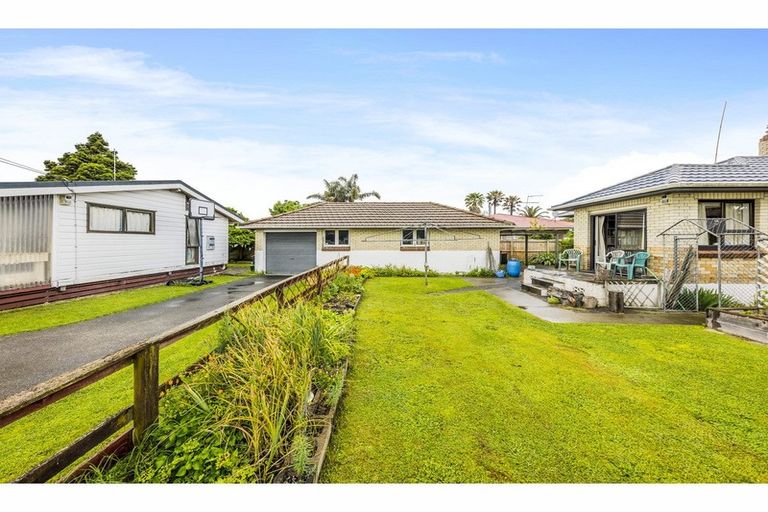 Photo of property in 135 Old Wairoa Road, Papakura, 2110