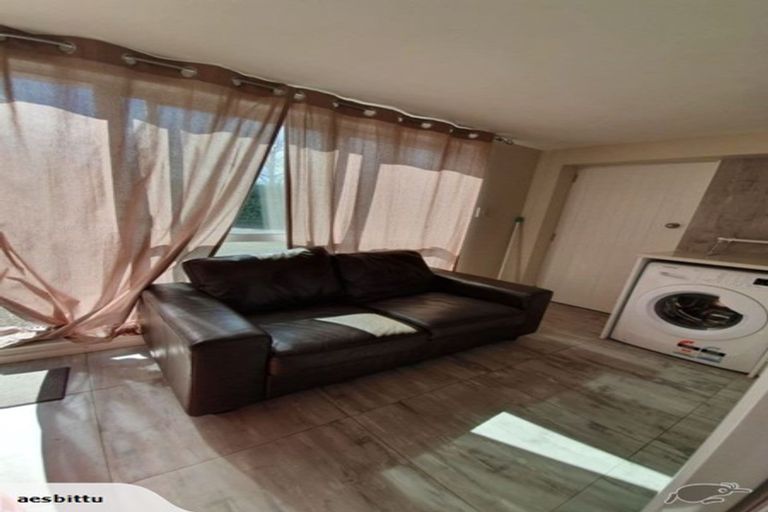 Photo of property in 128 Grafton Road, Grafton, Auckland, 1010