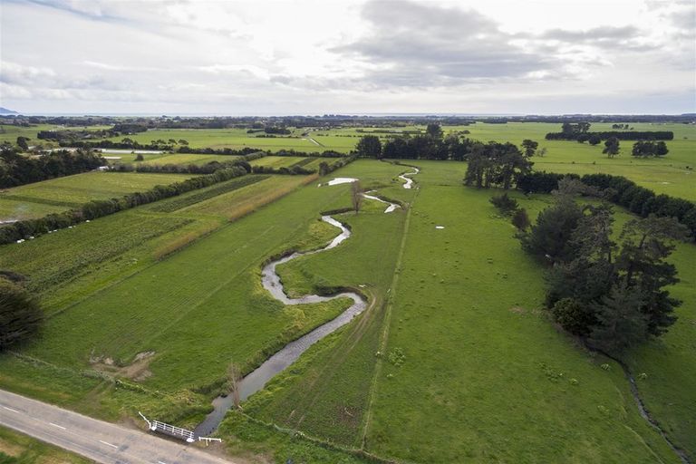 Photo of property in 193 Te Horo Hautere Cross Road, Hautere, Otaki, 5582