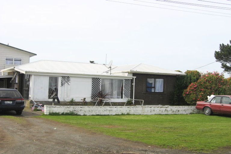 Photo of property in 2/62 Mouatt Street, Waitara, 4320