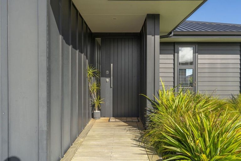 Photo of property in 24 Maunganamu Drive, Wharewaka, Taupo, 3330