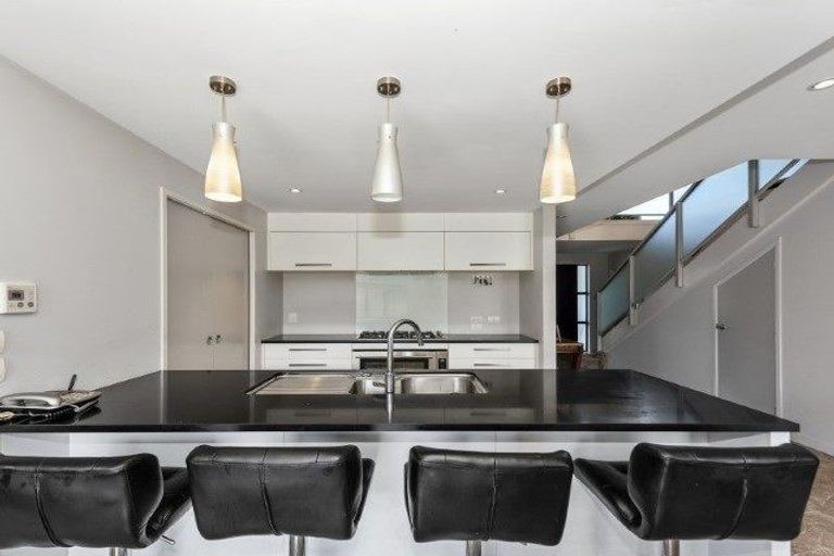 Photo of property in 35 Heathfield Avenue, Huntington, Hamilton, 3210