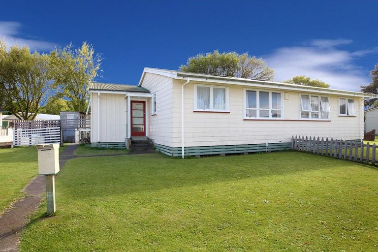 Photo of property in 711 Kiwi Street, Camberley, Hastings, 4120