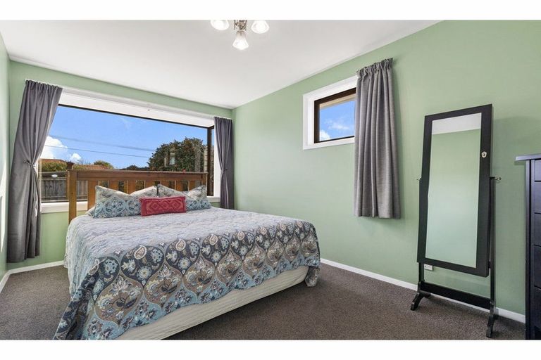 Photo of property in 18 Digby Place, Bromley, Christchurch, 8062