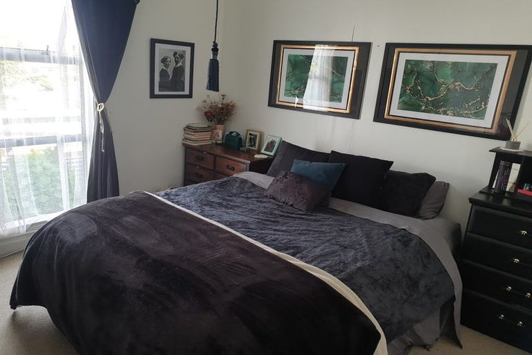 Photo of property in 25 Gaine Street, New Plymouth, 4310