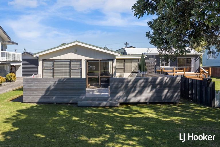 Photo of property in 13 Hinemoa Road, Waihi Beach, 3611