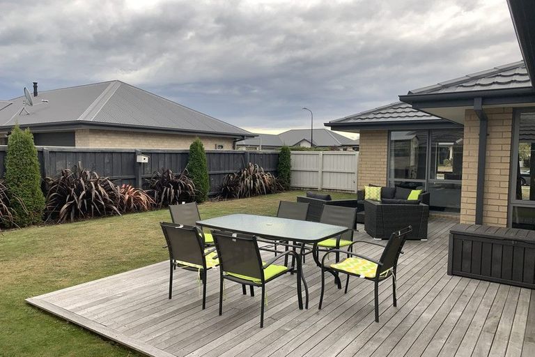 Photo of property in 9 Rossall Crescent, Rolleston, 7615