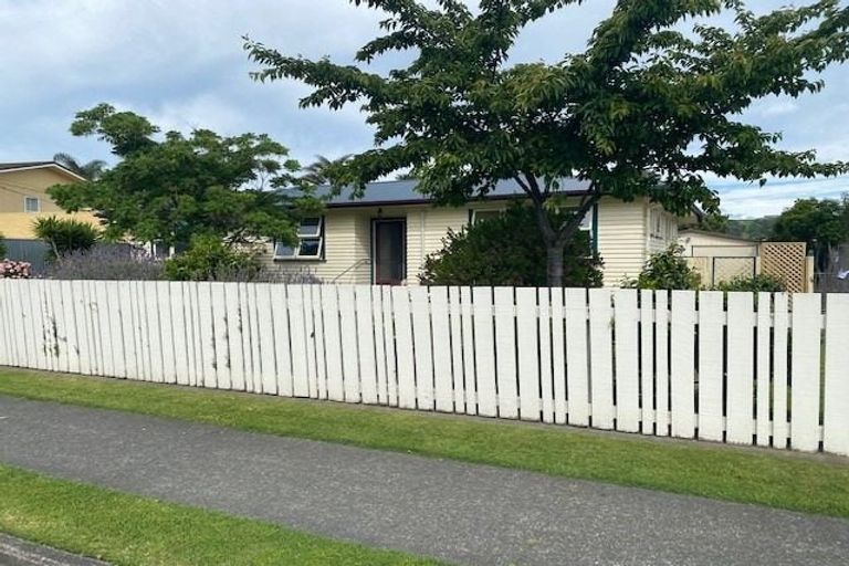 Photo of property in 21 Murphy Road, Taradale, Napier, 4112