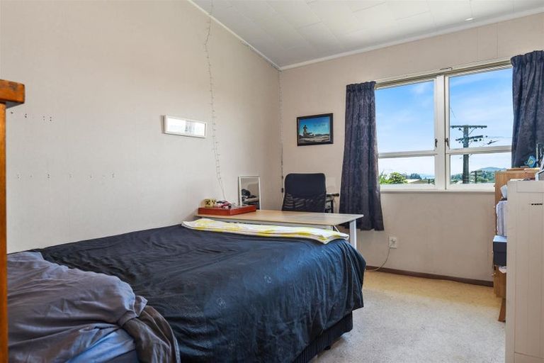 Photo of property in 6 Hawk Place, Selwyn Heights, Rotorua, 3015