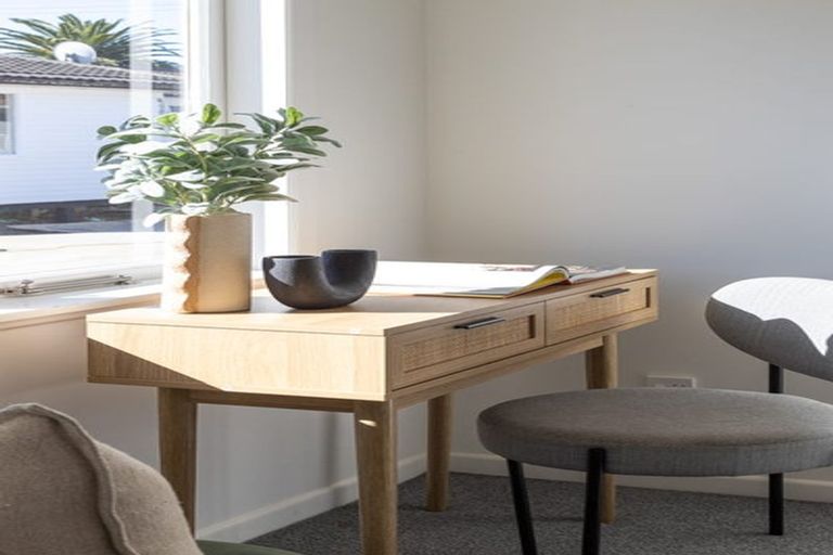 Photo of property in 17b Hamurana Place, Te Atatu Peninsula, Auckland, 0610