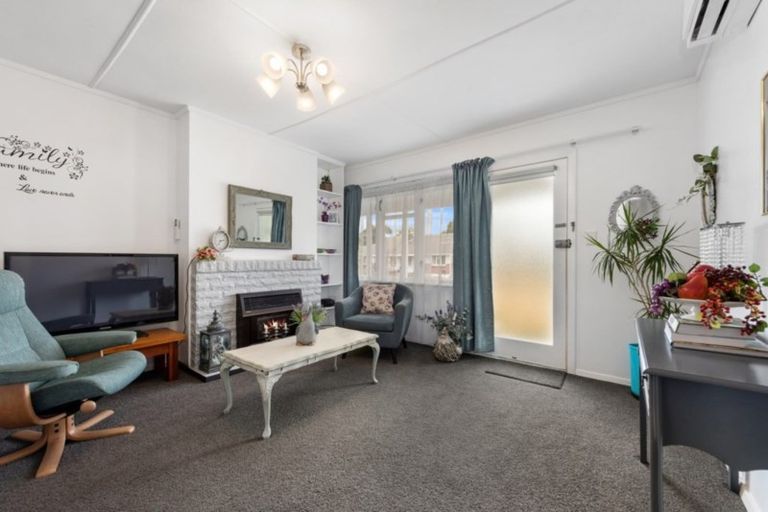 Photo of property in 1/14 Totara Street, Trentham, Upper Hutt, 5018