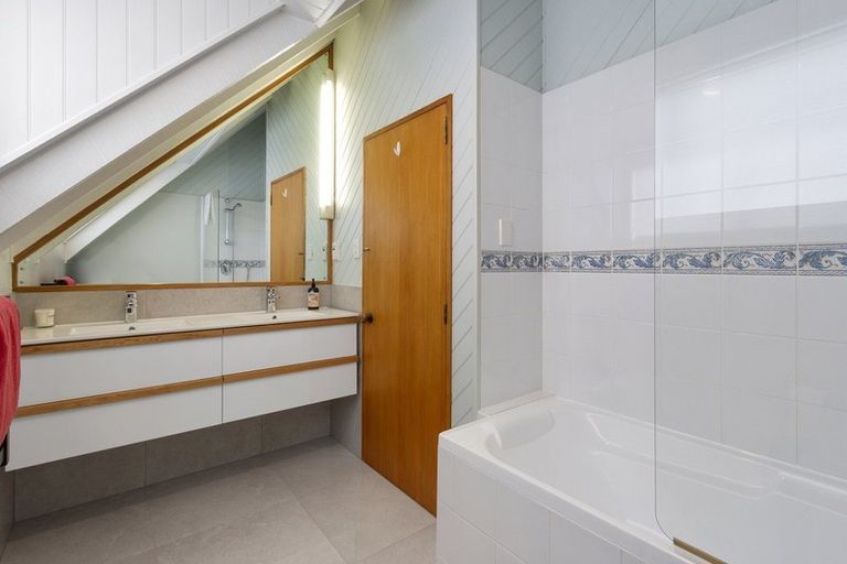 Photo of property in 43 Kidson Terrace, Cashmere, Christchurch, 8022