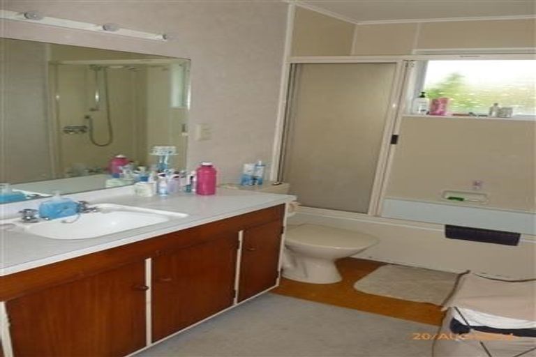 Photo of property in 1 Cabin Lane, Whitby, Porirua, 5024