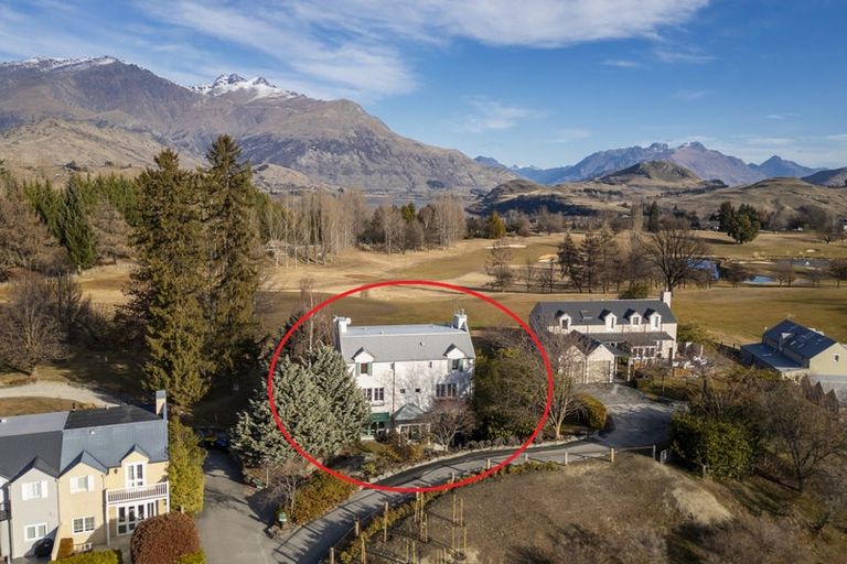 Photo of property in Millbrook Resort, 7 Chalmers Close, Arrowtown, 9371