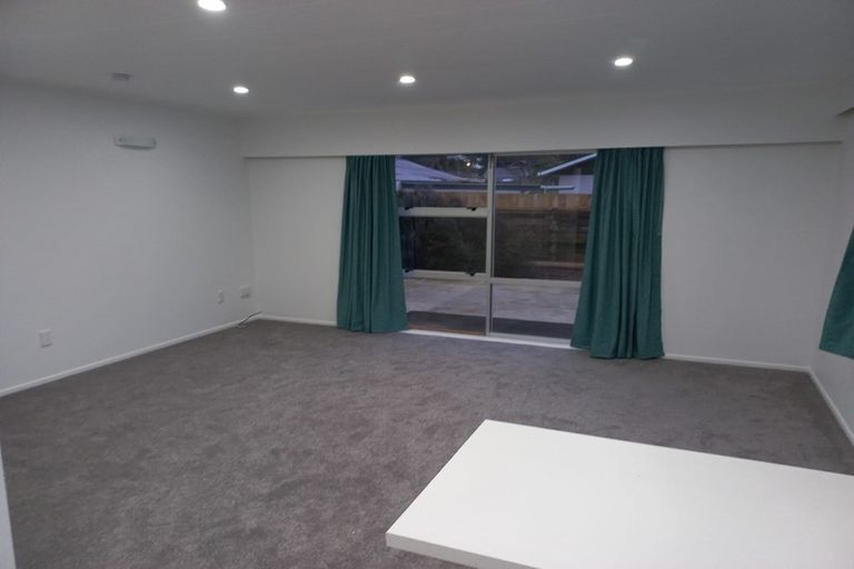 Photo of property in 2/306 Wellington Road, Wainuiomata, Lower Hutt, 5014