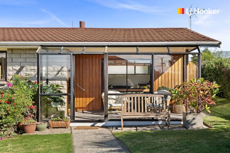 Photo of property in 5-5a Mornington Road, Balaclava, Dunedin, 9011
