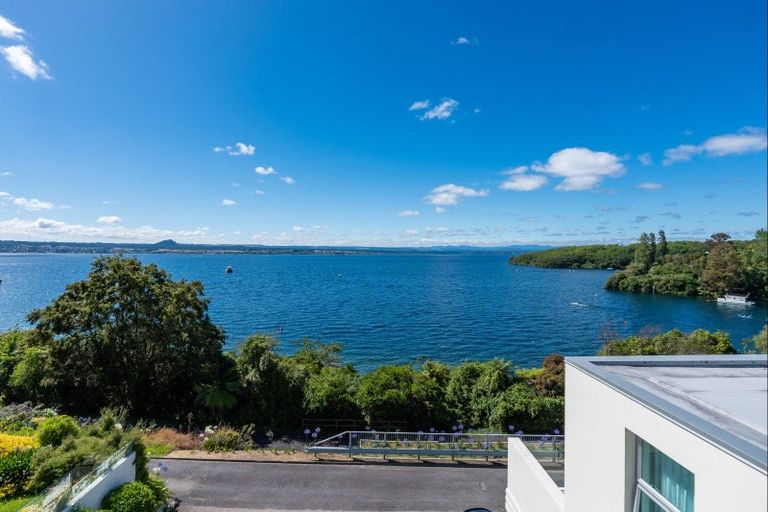 Photo of property in 1/852 Wily Terrace, Acacia Bay, Taupo, 3330