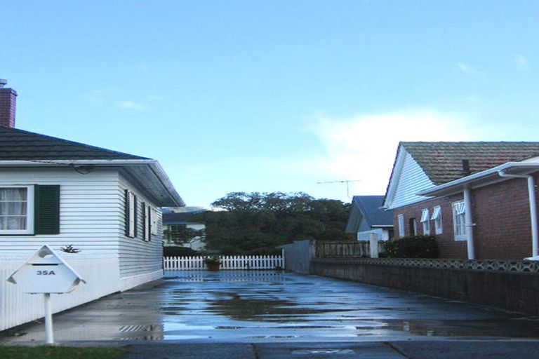Photo of property in 35a Waiwhetu Road, Waiwhetu, Lower Hutt, 5010