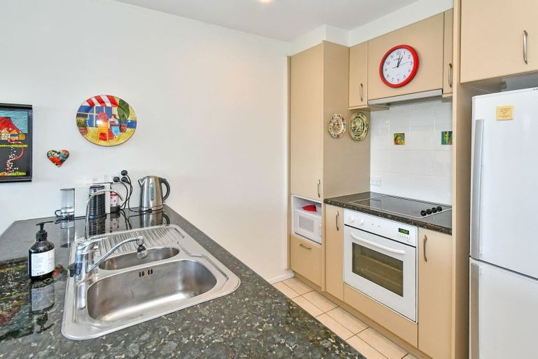 Photo of property in 2/8 Landscape Road, Papatoetoe, Auckland, 2025