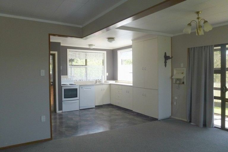 Photo of property in 25 Chartwell Drive, Eltham, 4322