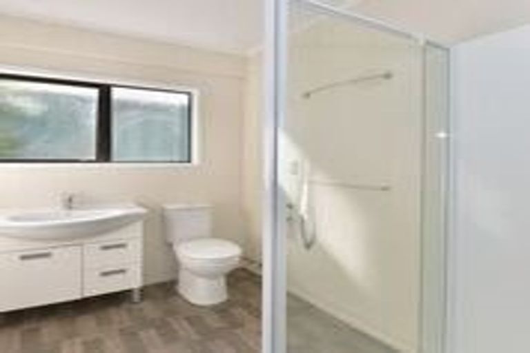 Photo of property in 1038 Whangaparaoa Road, Tindalls Beach, Whangaparaoa, 0930