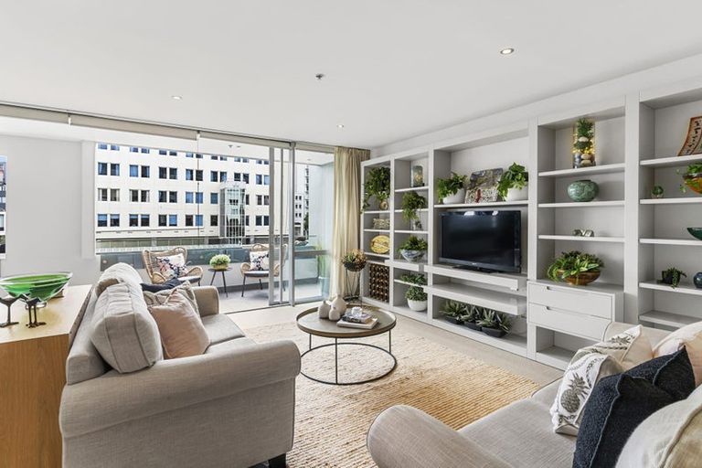 Photo of property in Sanctum Apartment, 10 Ebor Street, Te Aro, Wellington, 6011