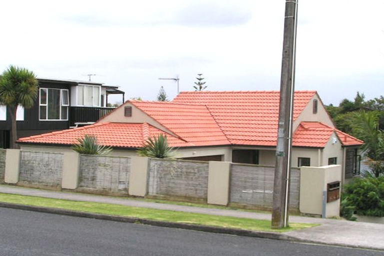 Photo of property in 1/21 Hart Road, Hauraki, Auckland, 0622