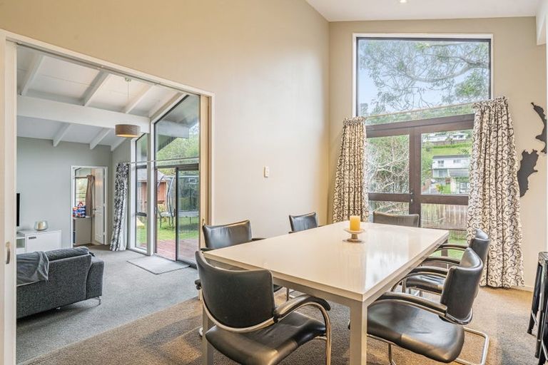 Photo of property in 26 Woolwich Close, Whitby, Porirua, 5024