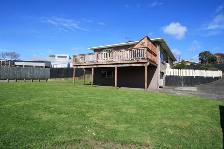 Photo of property in 32 Sole Avenue, Bell Block, New Plymouth, 4312