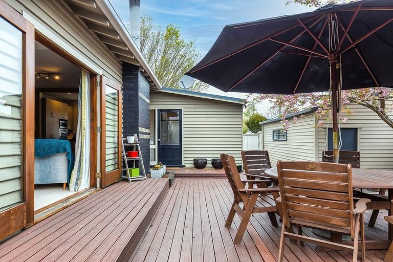 Photo of property in 2 Galway Avenue, Bryndwr, Christchurch, 8052