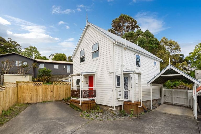 Photo of property in 1/7c Fernwood Grove, Bayview, Auckland, 0629