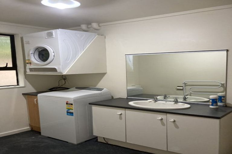 Photo of property in 371 Ohiro Road, Brooklyn, Wellington, 6021