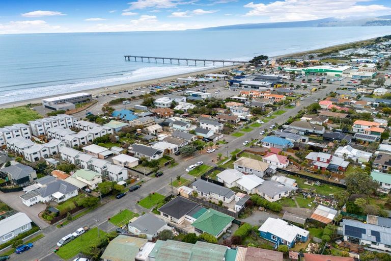 Photo of property in 20 Keppel Street, New Brighton, Christchurch, 8083