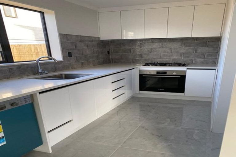 Photo of property in 100a Kimpton Road, Papatoetoe, Auckland, 2025