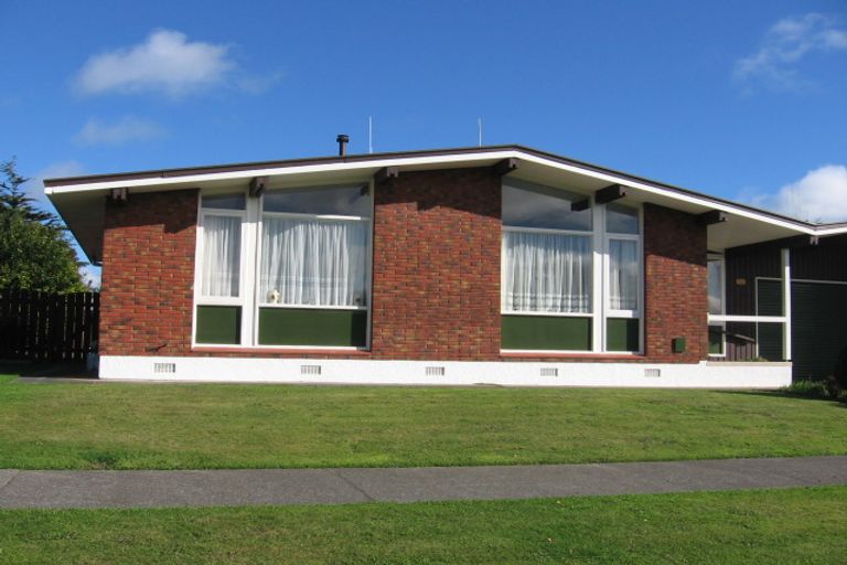 Photo of property in 2a Drury Street, Cloverlea, Palmerston North, 4412