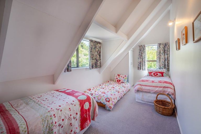 Photo of property in 16 Aylmers Valley Road, Akaroa, 7520